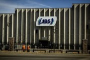 梦见淋浴陷入丑闻的巴西肉类巨头JBS在美上市 首日开盘报13.65美元