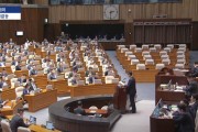 梦见淋浴韩媒：韩国国会通过“内乱特检法”和“金建希特检法”